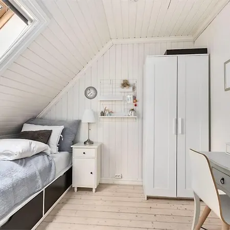 Nyaraló Charming Seaside With Fjord Views Asker