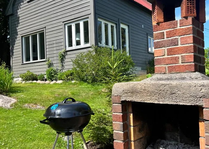 Charming Seaside With Fjord Views Vakantiehuis