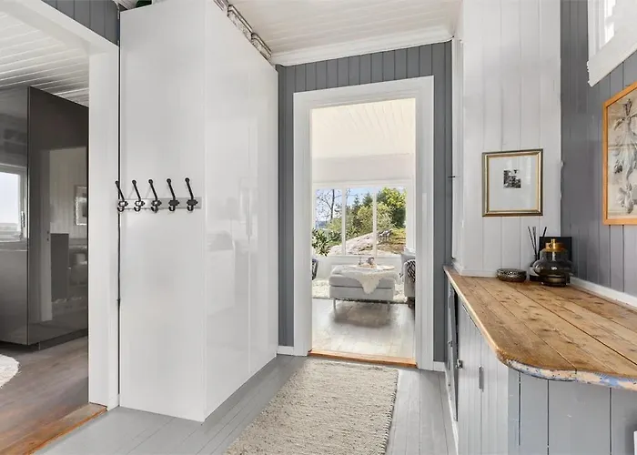 Charming Seaside With Fjord Views Asker