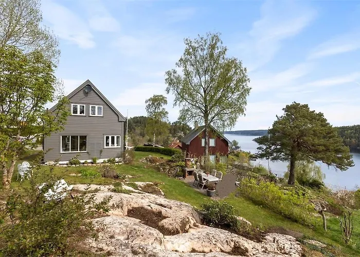 Charming Seaside With Fjord Views *