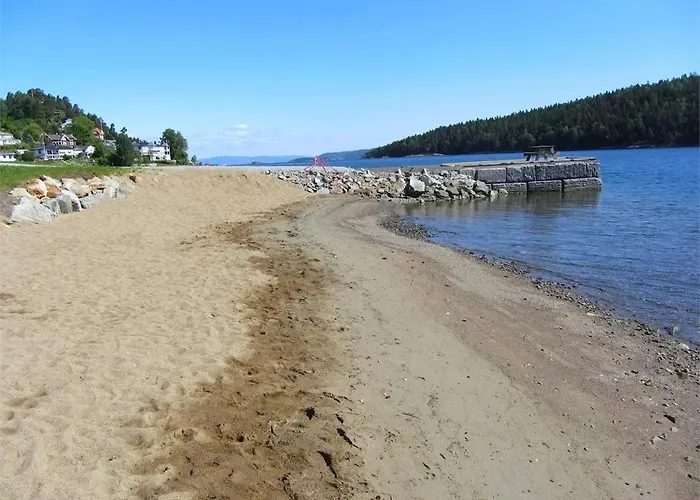 Charming Seaside With Fjord Views Vakantiehuis