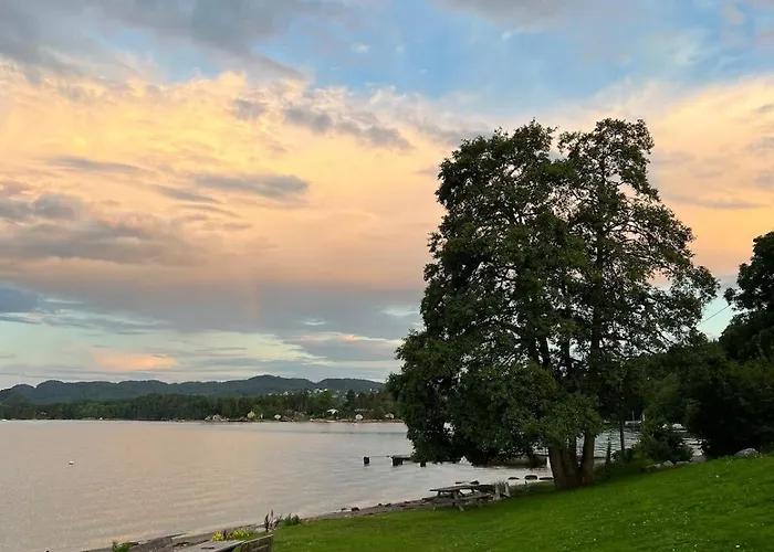 Vakantiehuis Charming Seaside With Fjord Views *