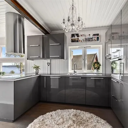 Charming Seaside With Fjord Views *