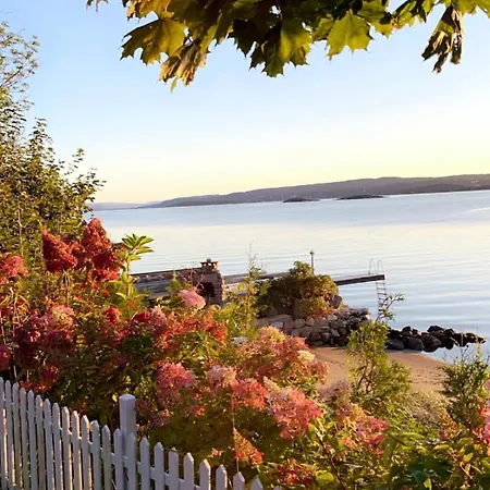 Charming Seaside With Fjord Views *